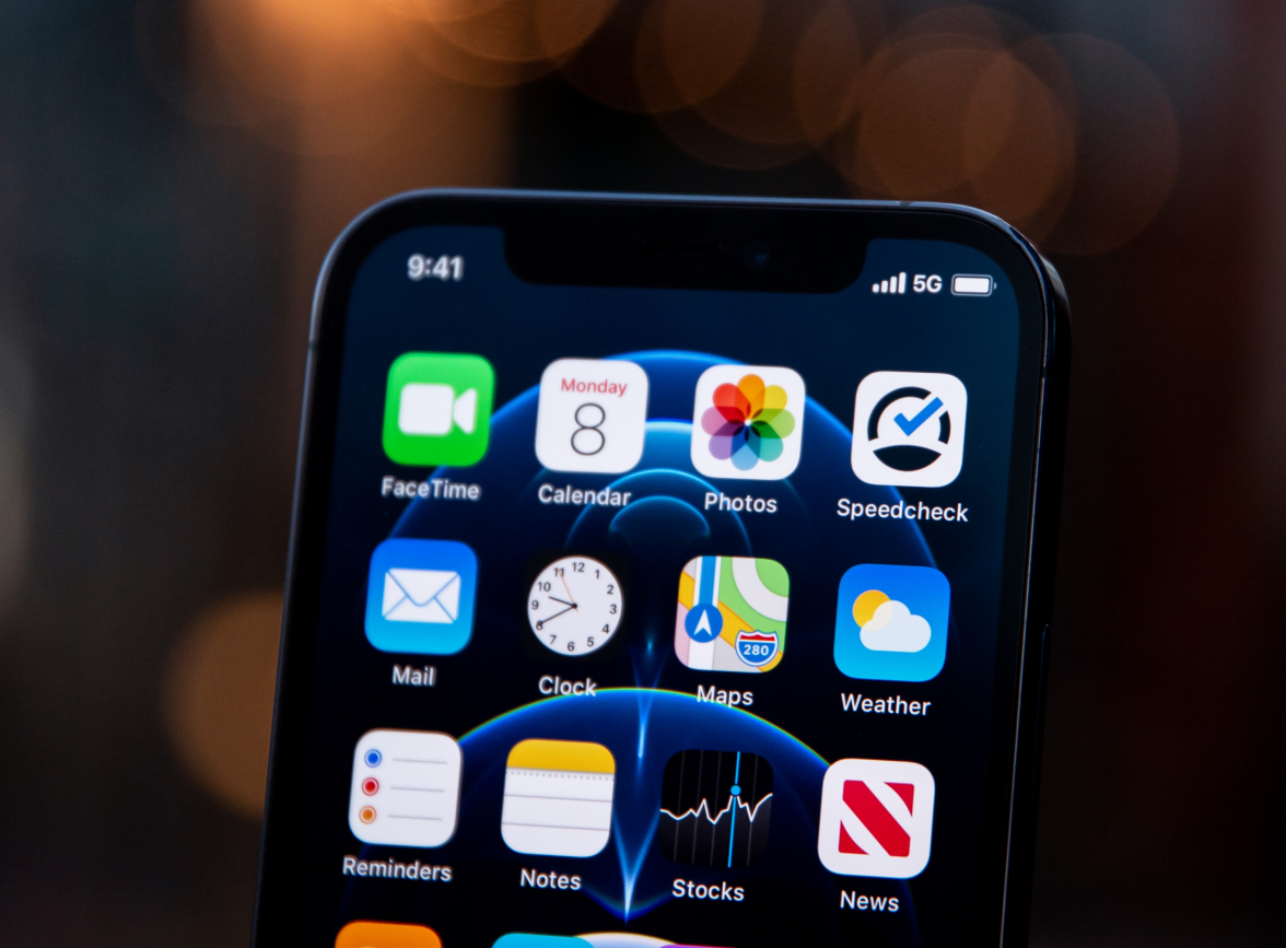 东湖苹果手机维修分享为什么 iPhone 12 在冬季会自动关机 