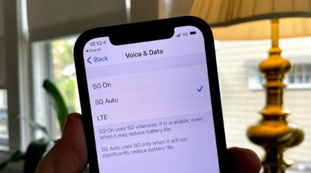 东湖苹果手机维修分享iPhone 12如何打开或关闭5G网络 